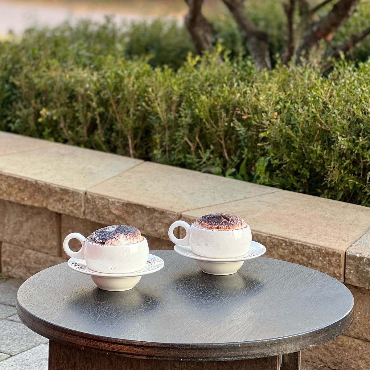 帮我表述句子使句子更加书面、高级请帮我将这个句子表述得更加正式和高级。 原句：我想购买一辆二手车。 改写后：我有意向购买一辆二手汽车。不同收缩喉道参数下煤岩内粗煤气能质运输规律在不同的喉道收缩参数下煤岩内部粗煤气能质的运输规律。请问长度和宽度可以统称为尺寸吗？可以长度和宽度可以统称为尺寸。角度属于尺寸吗？不可以角度不属于尺寸。帮我润色句子