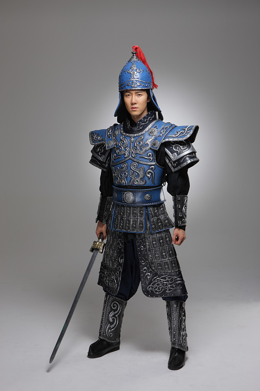 明朝将领披挂全解析：从头盔到武器，揭秘古代军事文化