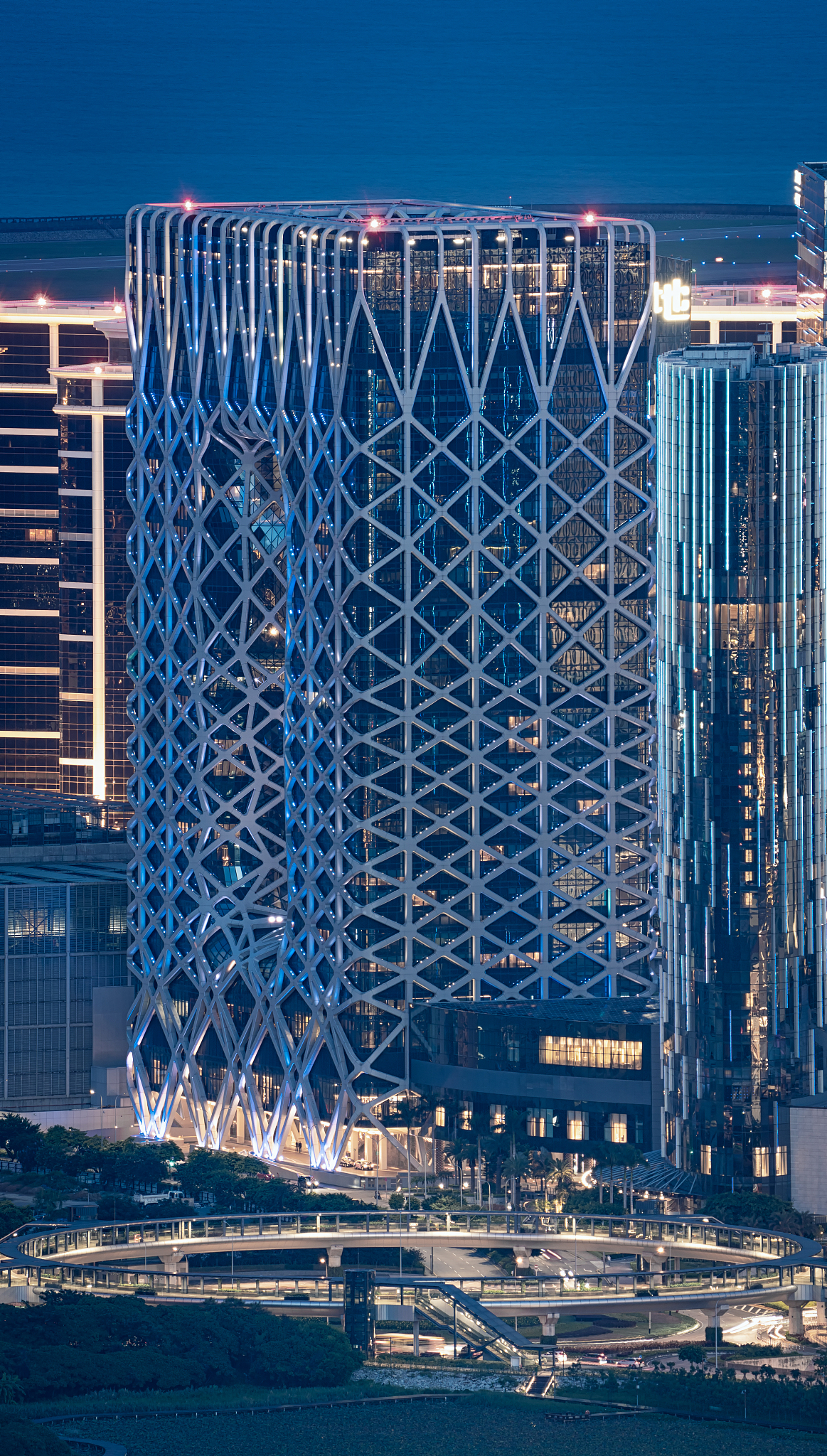 7由於澳門博監局已訂立賭場監控設備的標準賭場在從傳統的監控軟、硬件設備轉換為數碼監控設備所面對的有那些問題和解決方法？