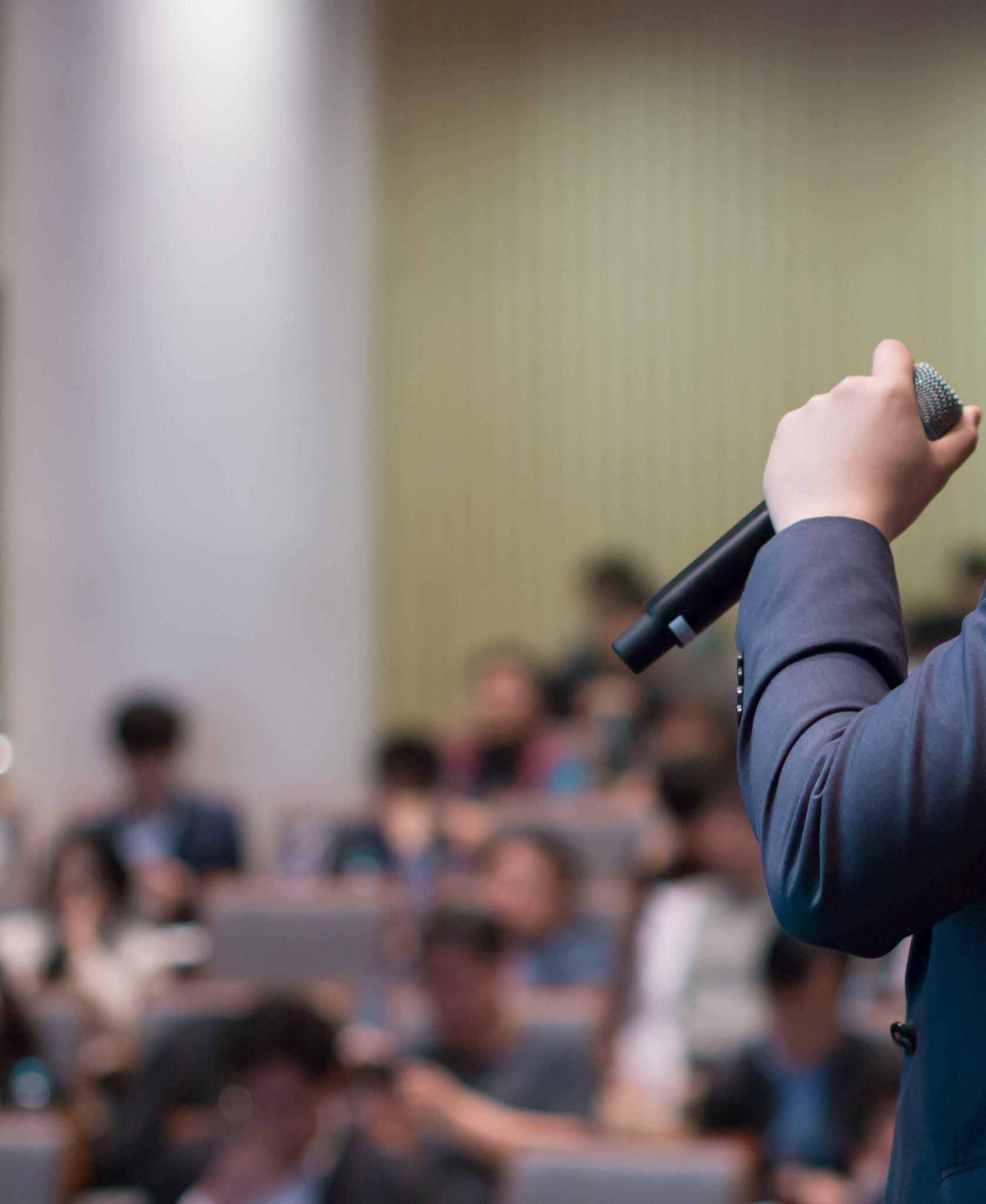 怎么样才能在公众面前讲话不紧张。如果要练至少练几次