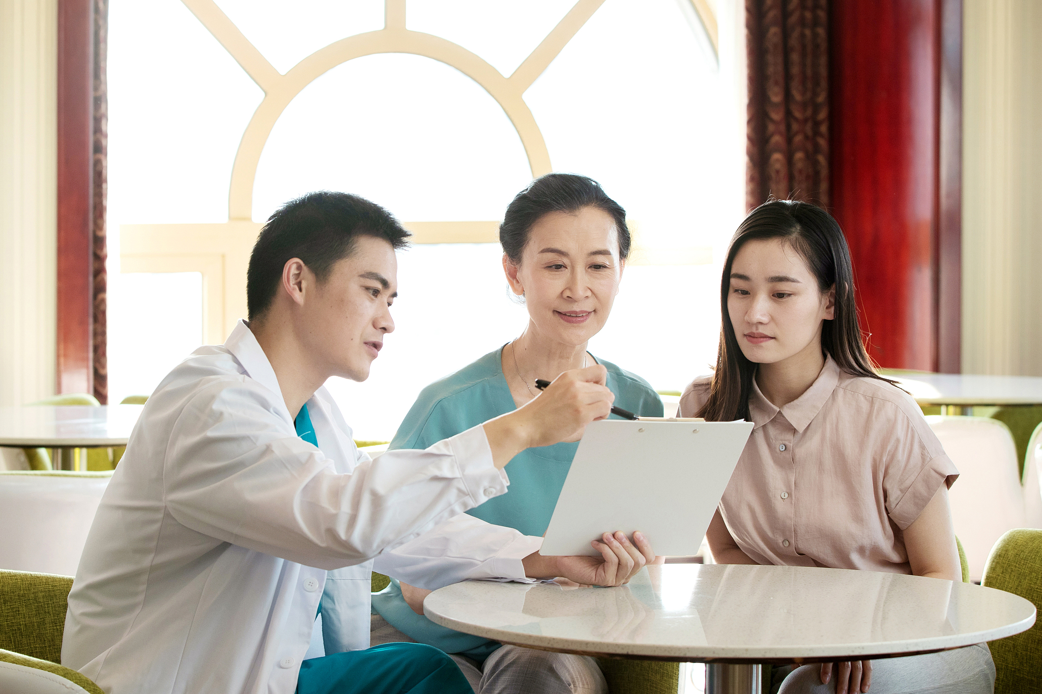 医院档案管理：提高医疗质量与管理效率的关键