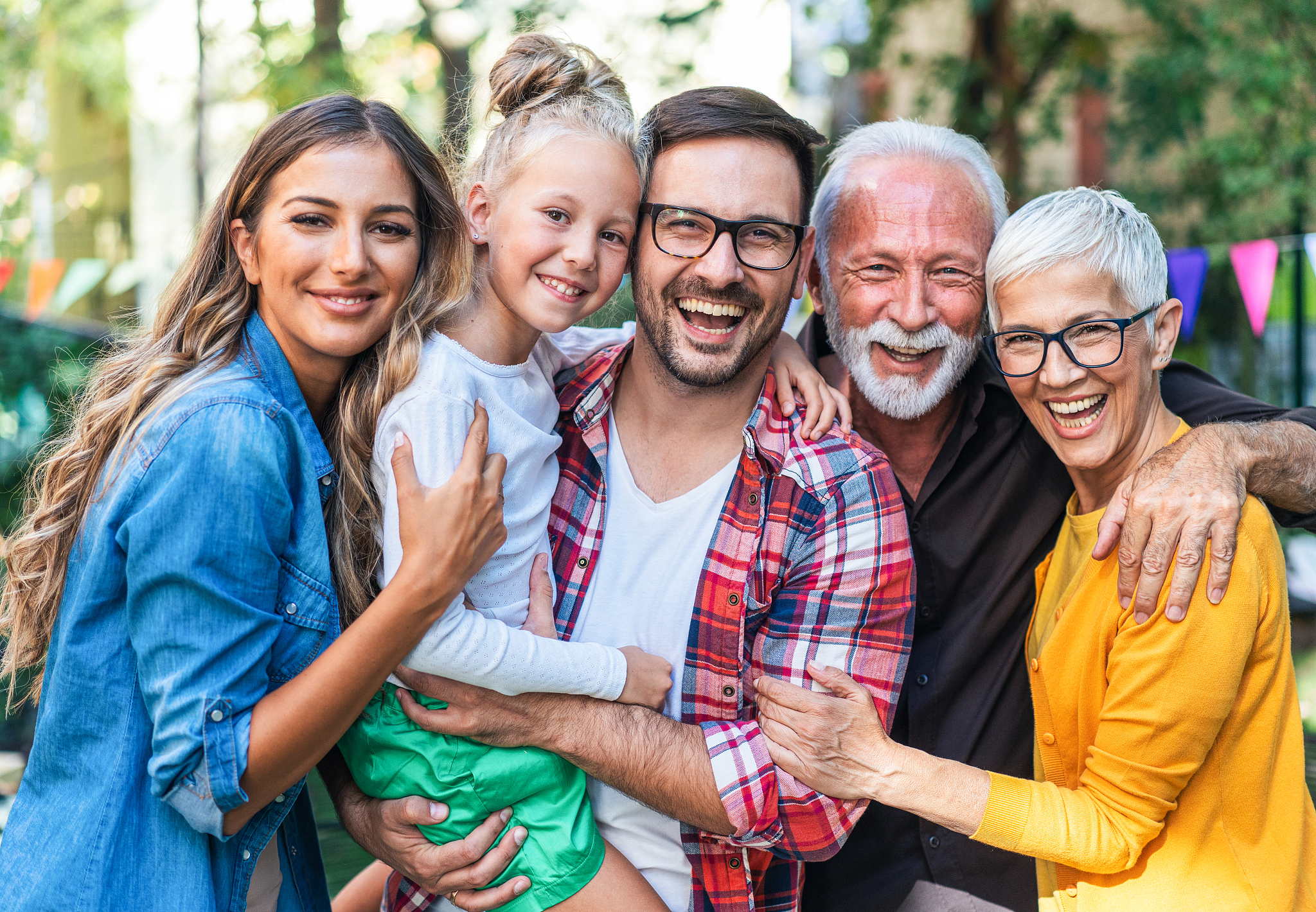 迁户电子照片刻光盘全家人刻在一个光盘上吗帮我用210字详细描述