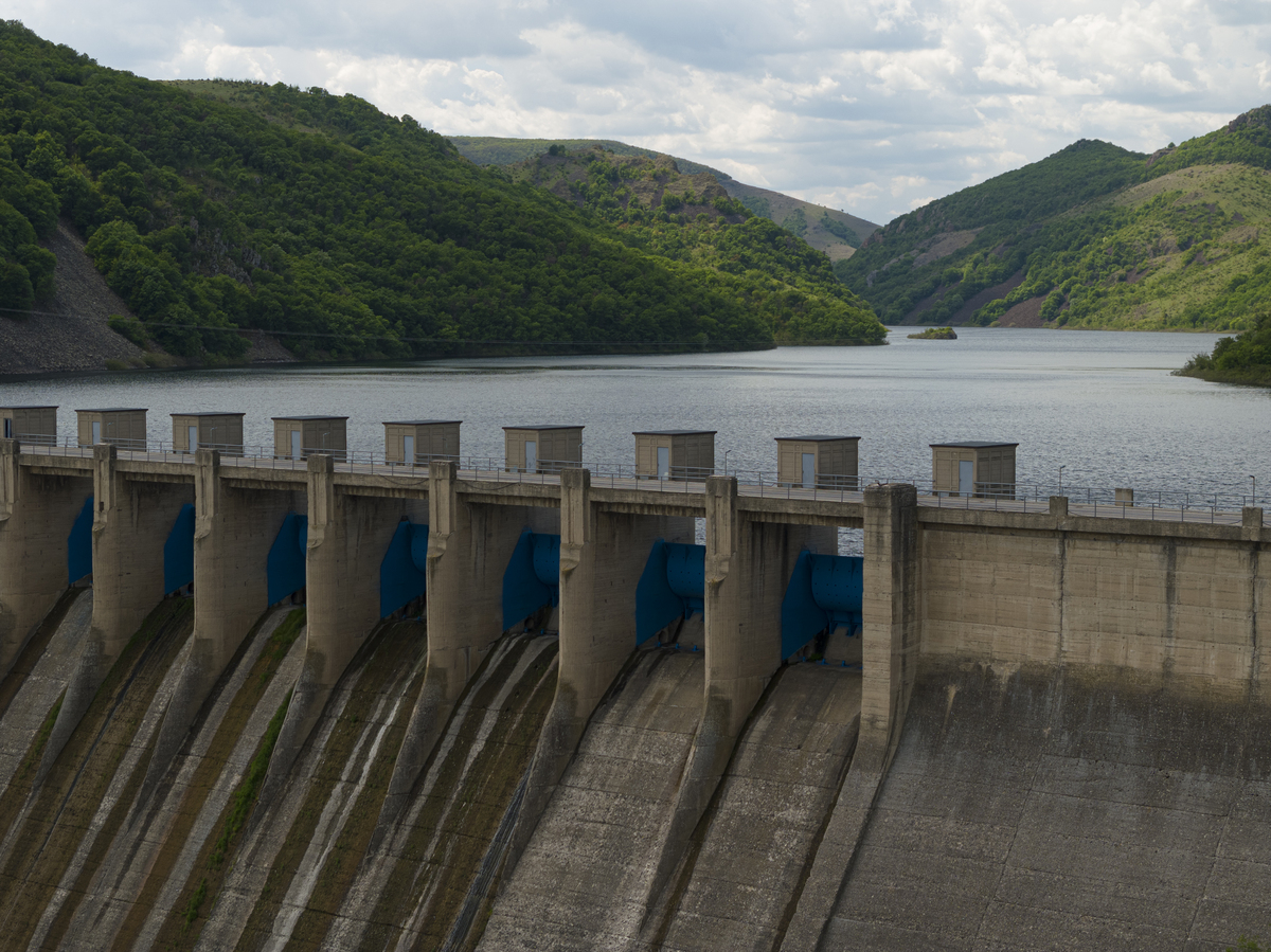 延安红岩河水库：防洪灌溉多功能水利工程