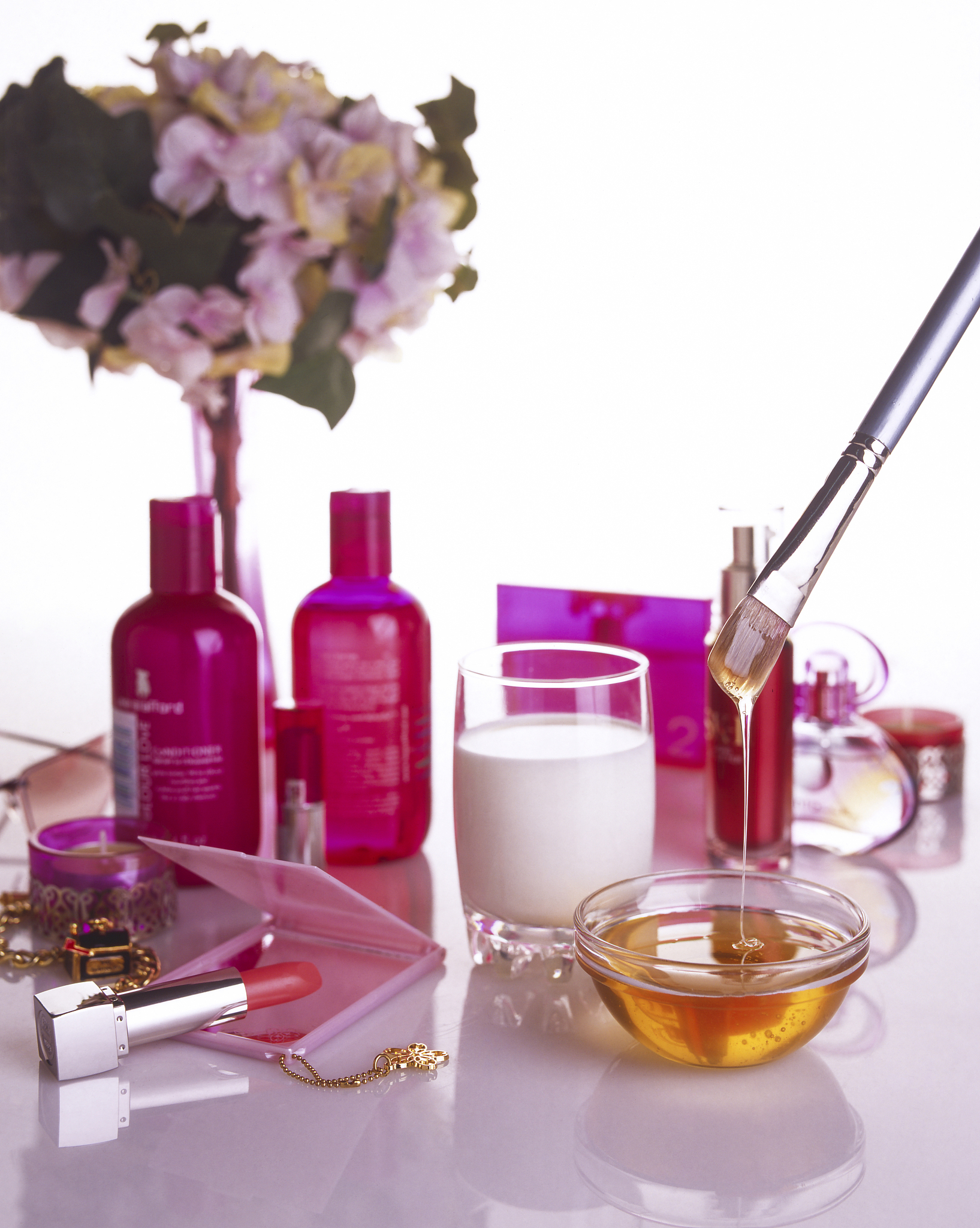 淡斑精华真的有效吗？揭秘淡斑原理和使用技巧