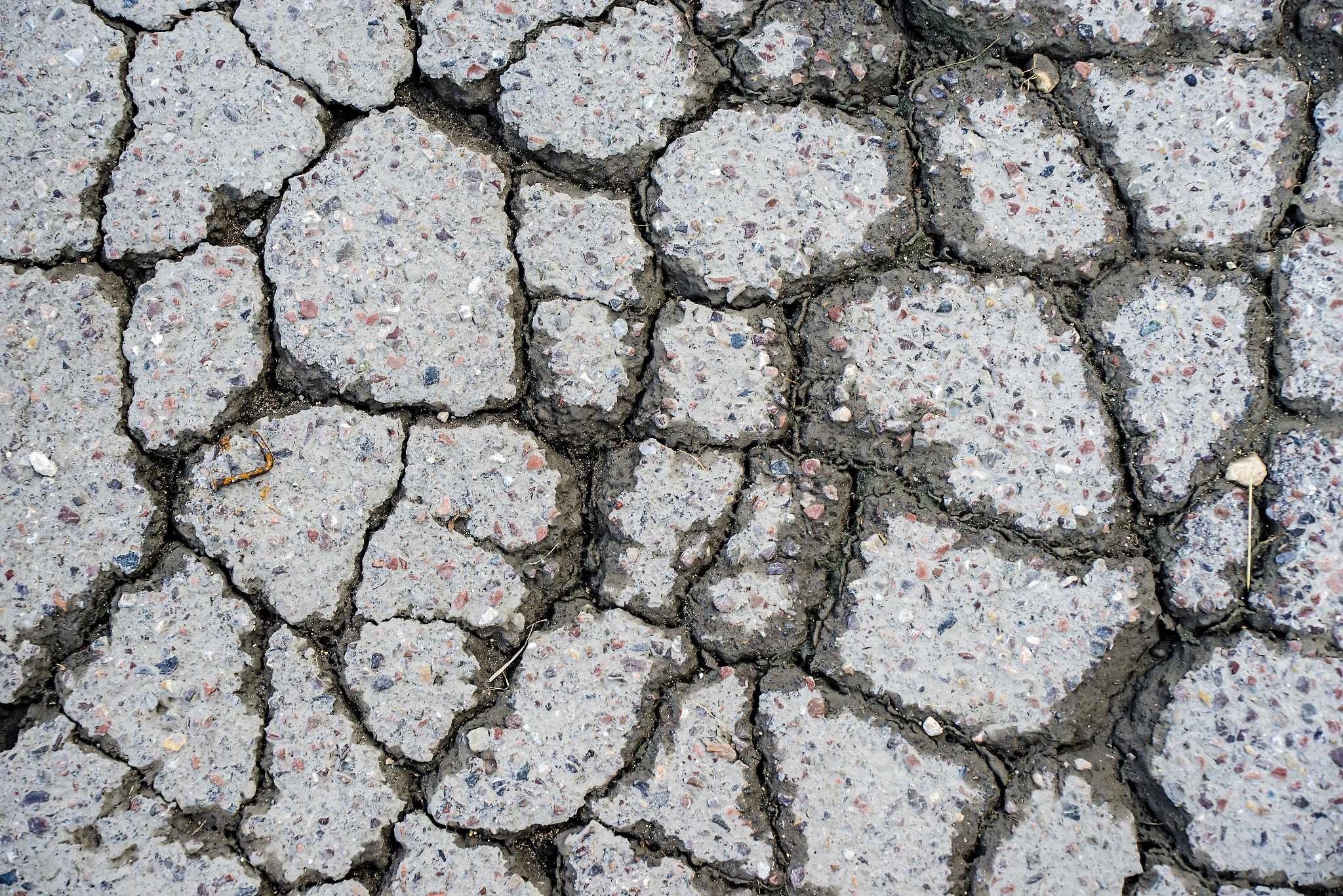 英文翻译为中文2 Materials and MethodsPortland cement type I 425 according to Chinese National Standard GB 175-2007 wasused as the binder The water consumption of the cement was 261 19 The followingwere used