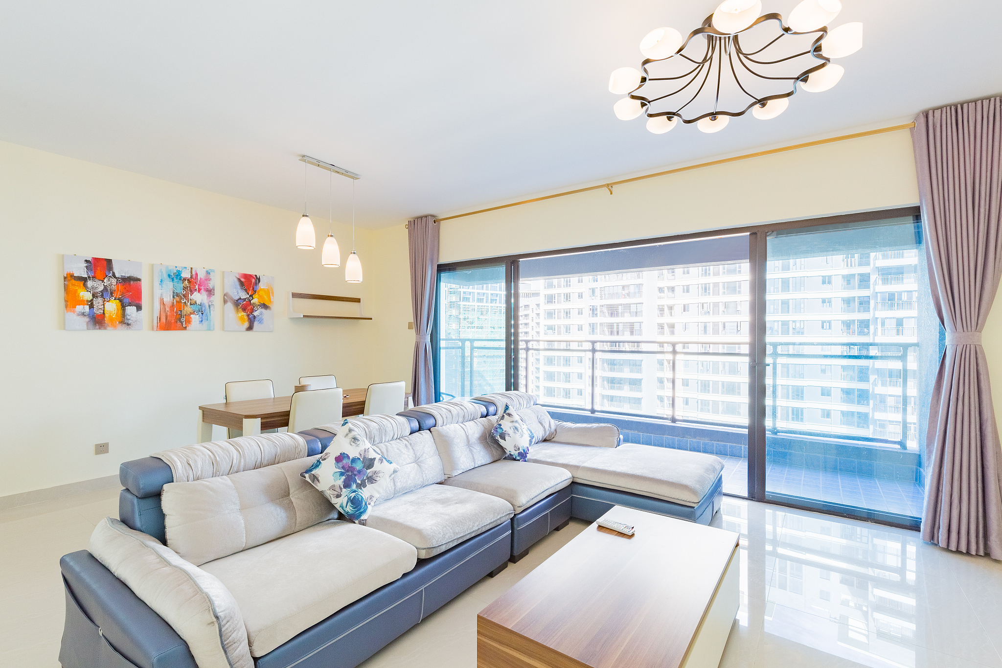 两兄弟建三通屋怎幺布置