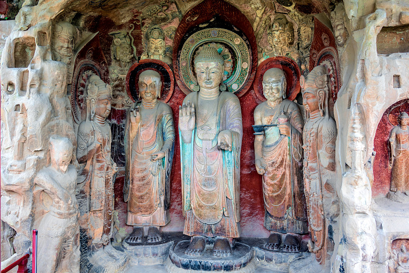 四川女生学什么中专学校好