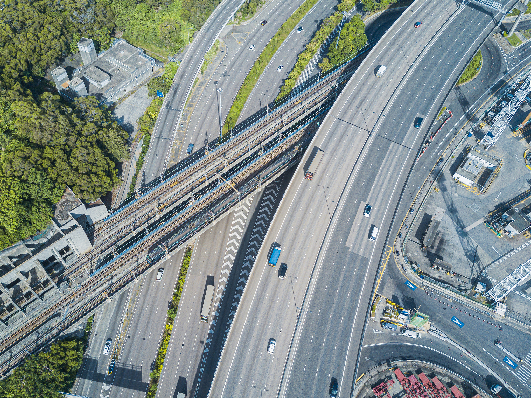 甘肃轨道学校：高铁带来的旅游产业新机遇