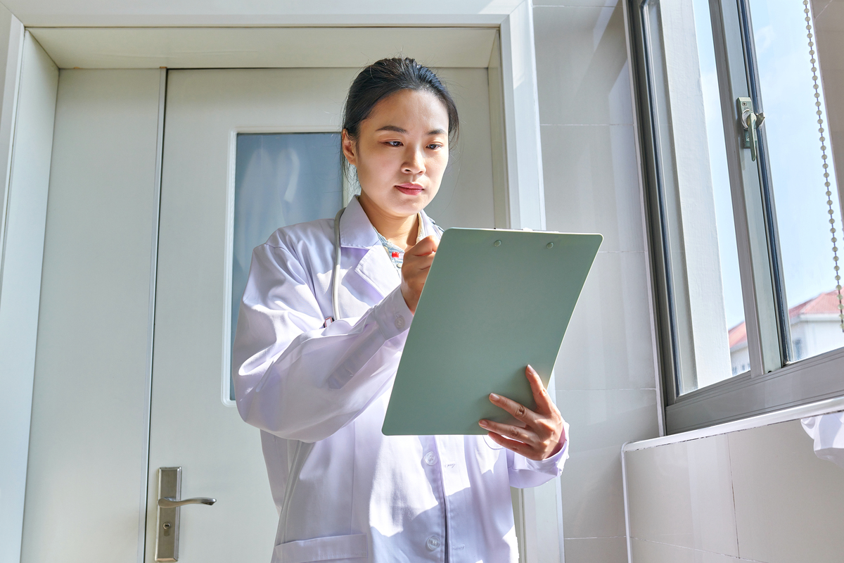 四川卫生学校护理专业毕业后还能做什么？就业方向解析