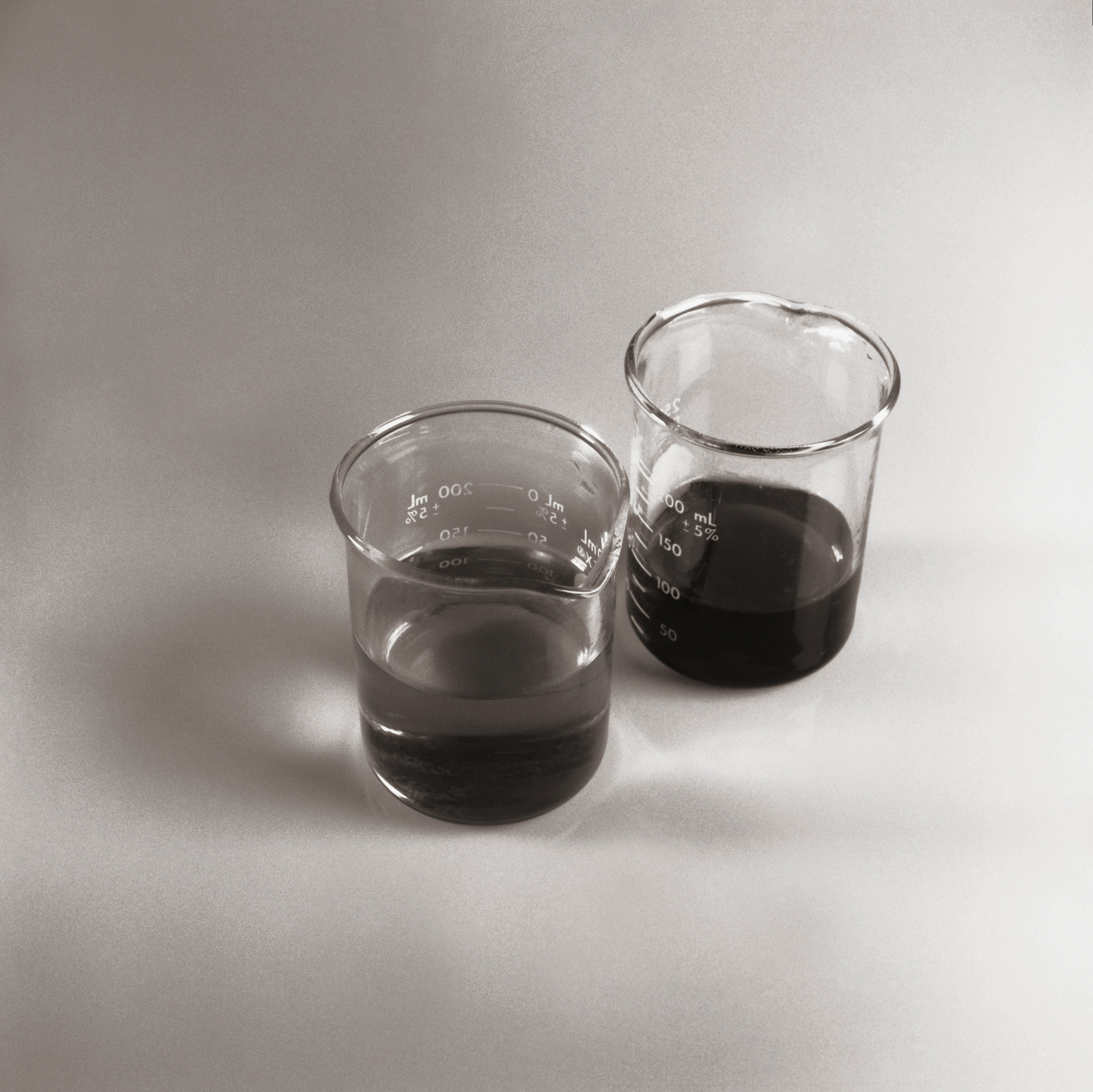 20摄氏度下表面张力最大的物质 - 水