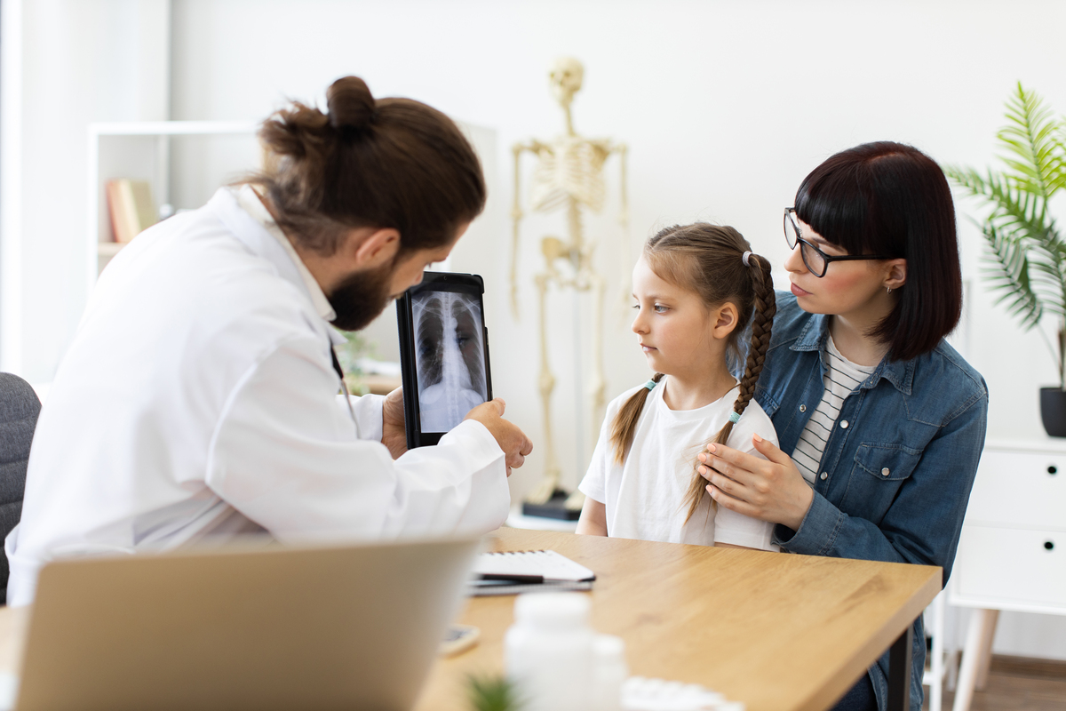 儿科学专业适合女生学吗 发展前景怎么样