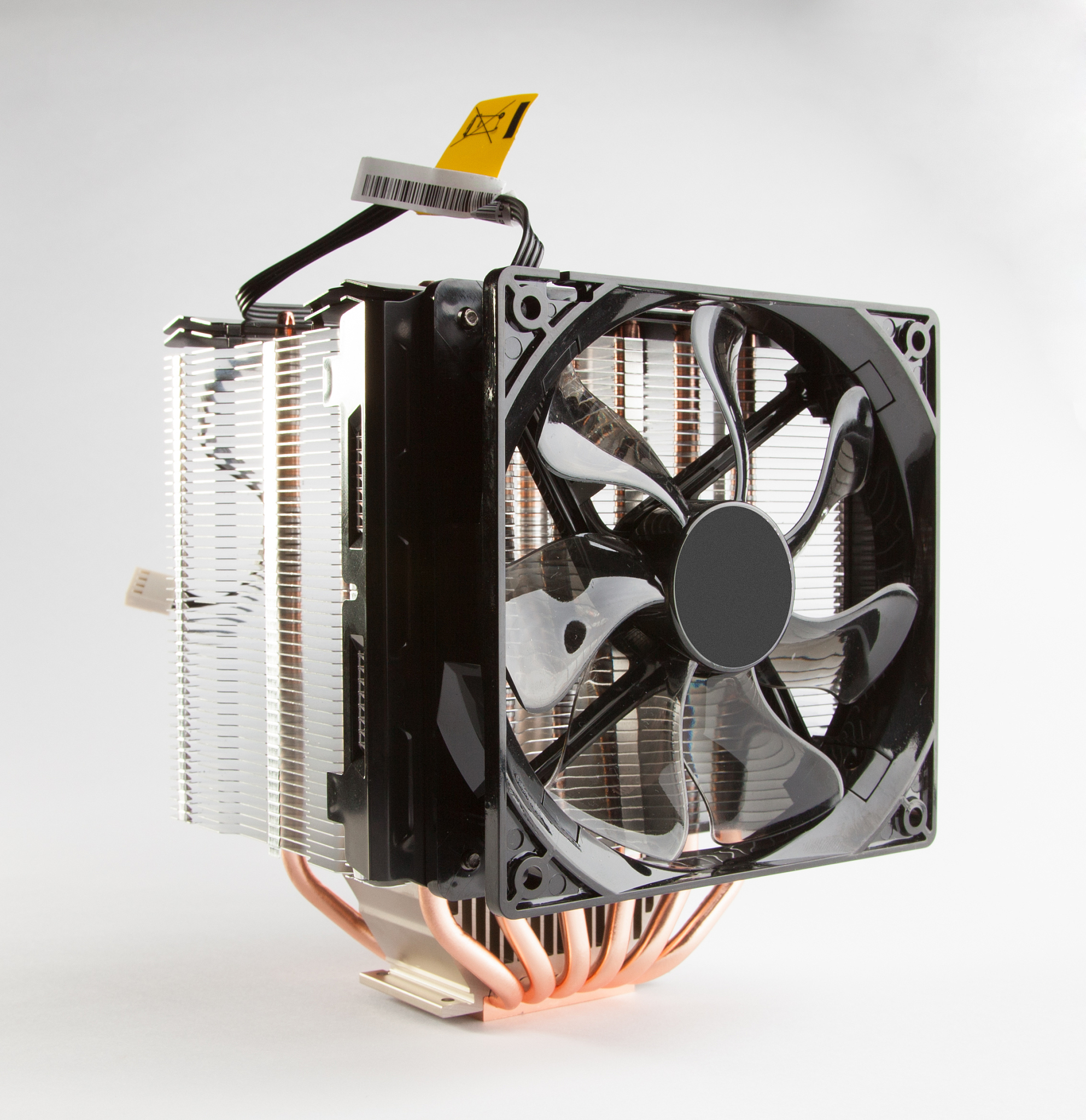 5600G配合B550 mortar WIFI 再加一个九州风神玄冰400的cpu风扇后可以不需要主机风扇吗有什么影响呢室外温度21℃开一个晚上的机温度高了会不会爆炸