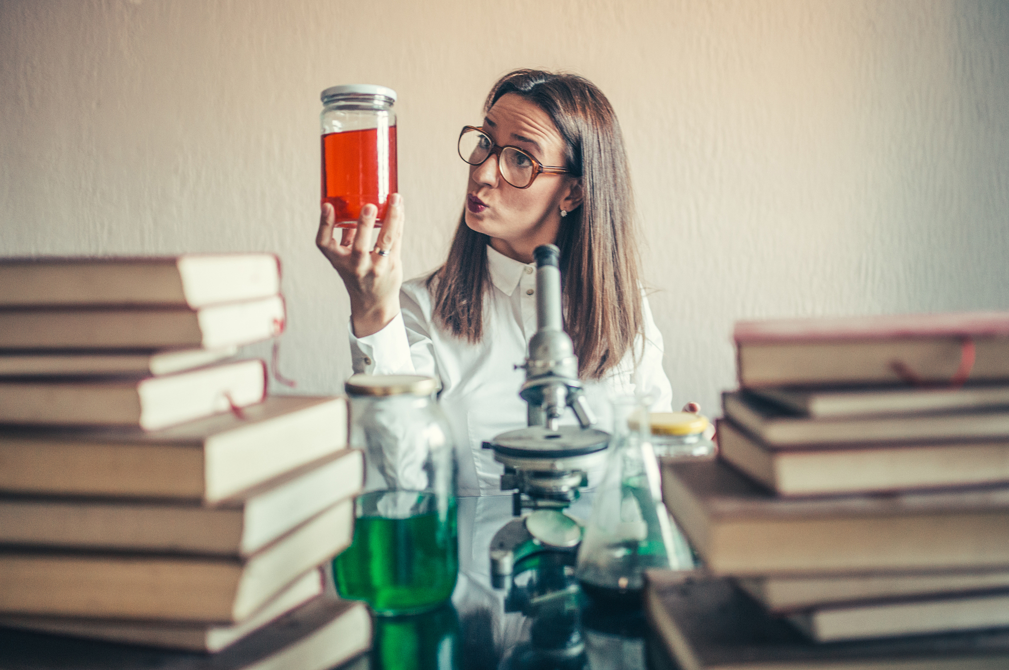 异世界冒险：平凡大学生刘仕杰的奇幻旅程