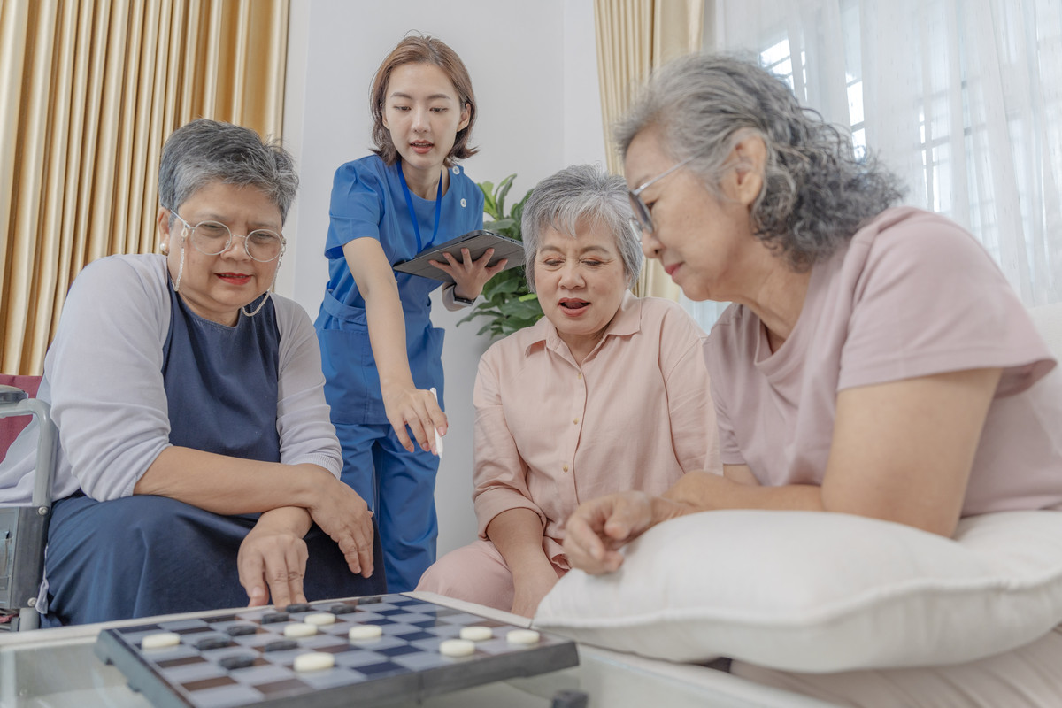 老年人居住模式与健康关系研究:共识尚待形成 老年人居住模式与健康关系研究:共识尚待形成