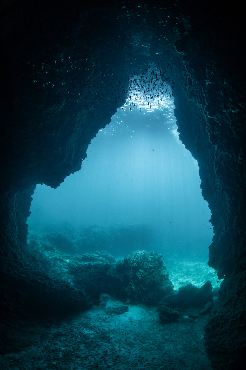 地球最深处隐藏着什么秘密？带你探秘地下世界！