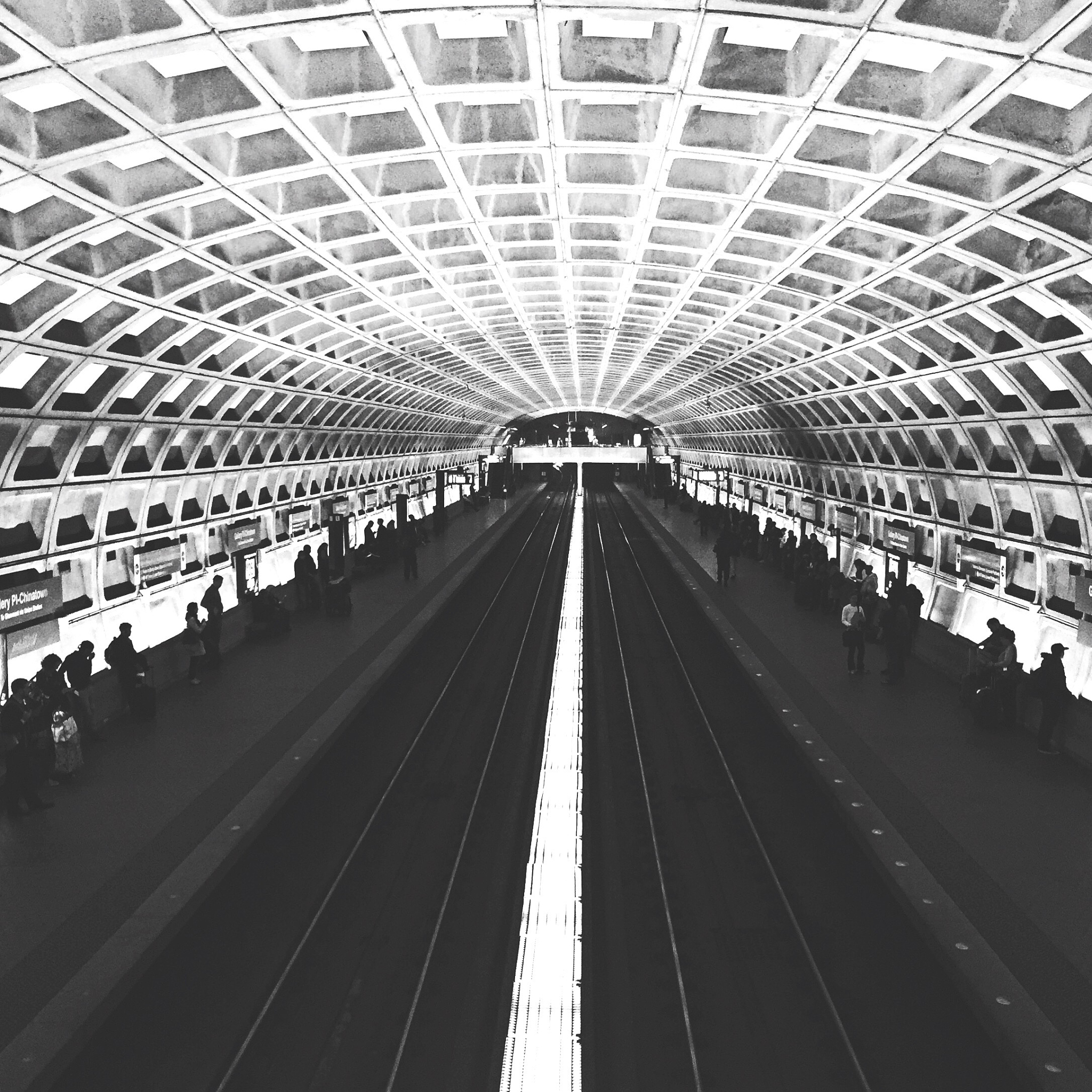 西安交通工程学校铁路专业就业前景怎么样？初中生能学吗？