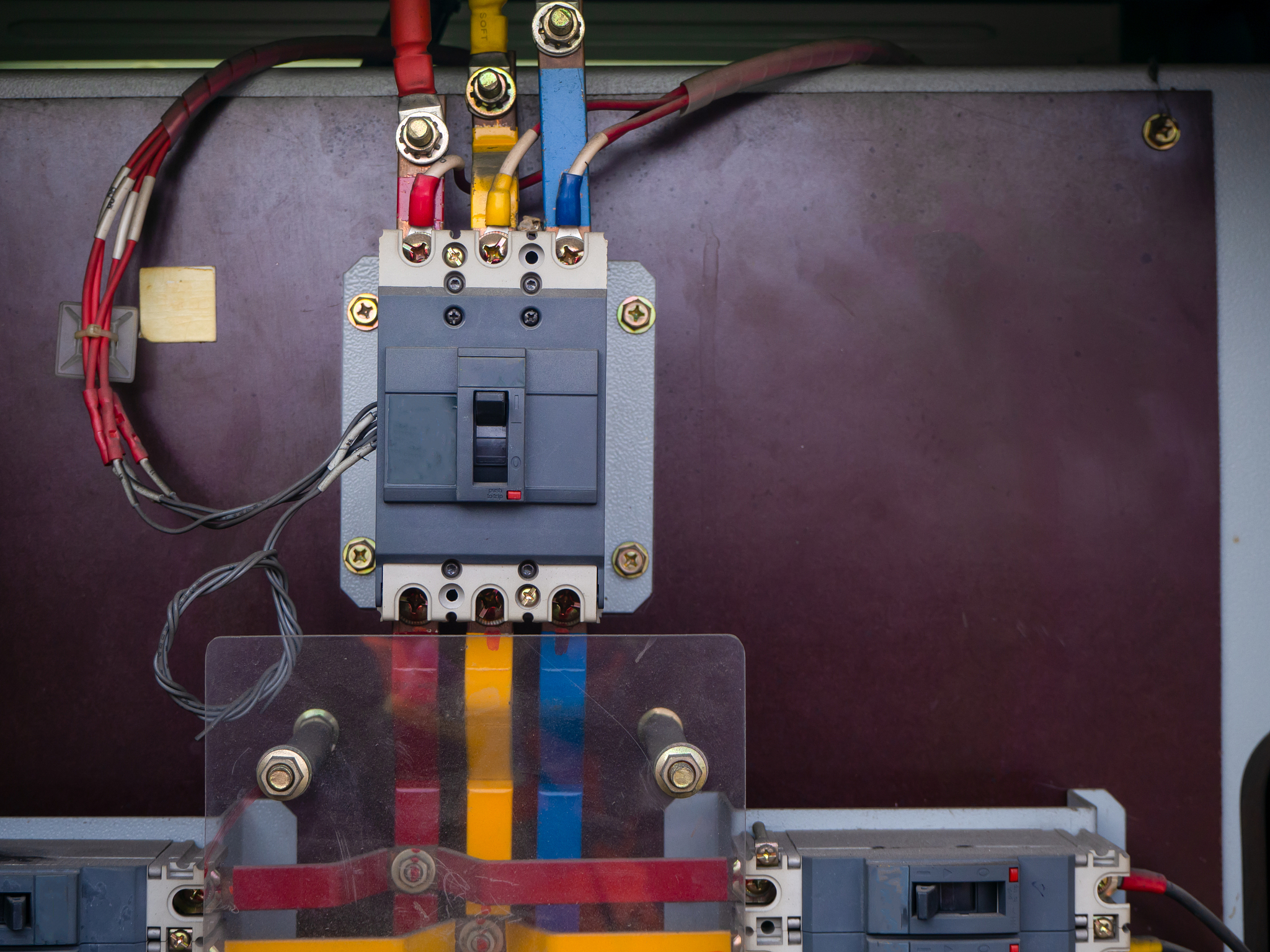 直流接触器和交流接触器的区别