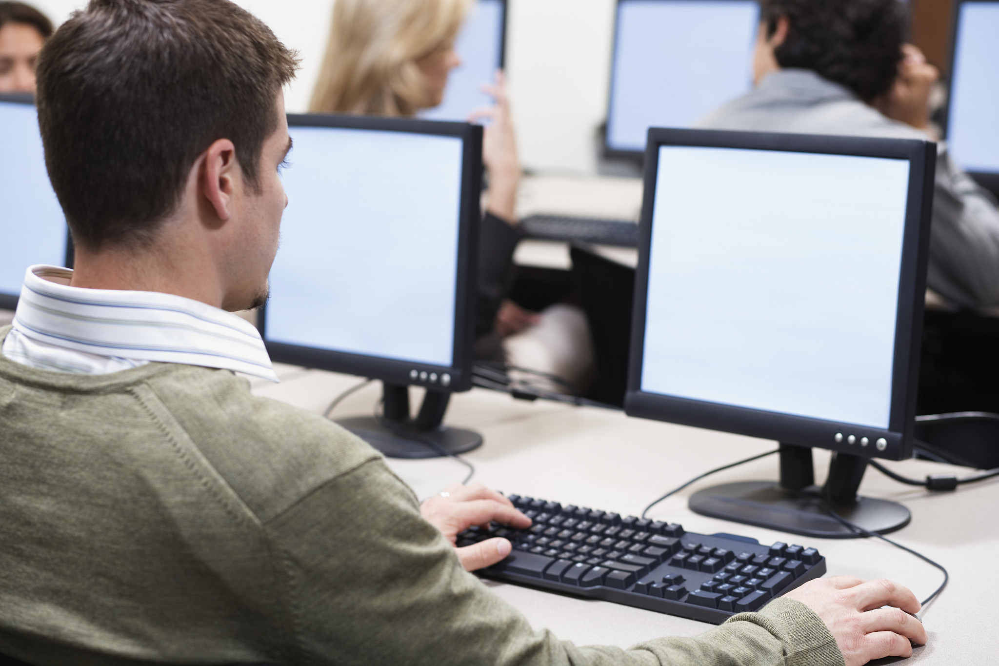 六枝特区职业技术学校计算机应用专业好不好学呢开设了哪些课程