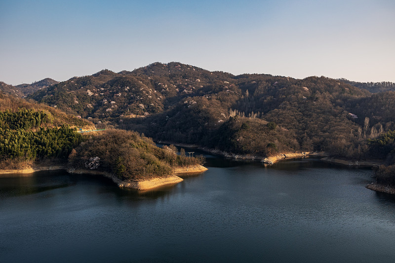 信阳高铁铁路学校怎样信阳高铁铁路学校概况好麽