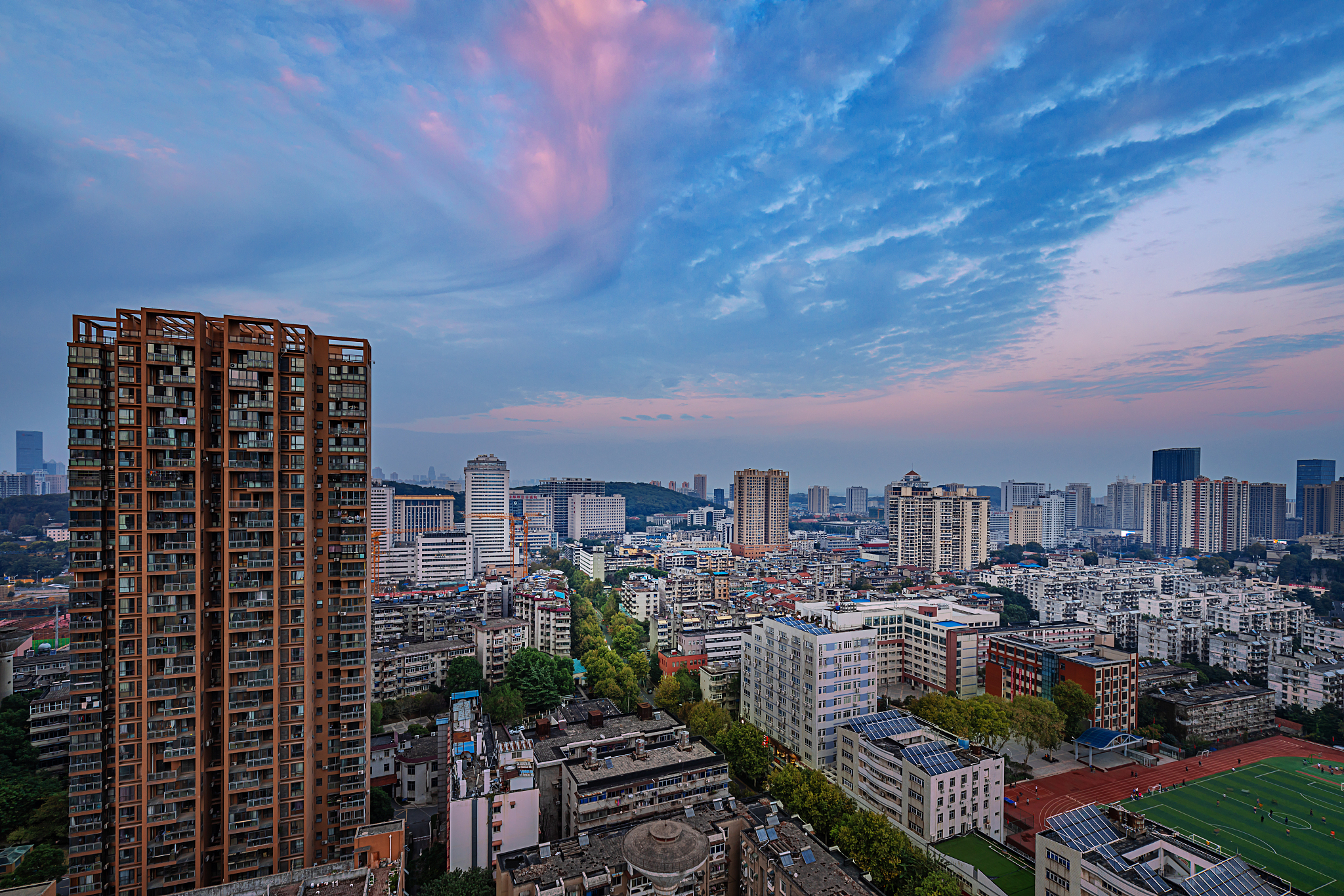 彩霞满天