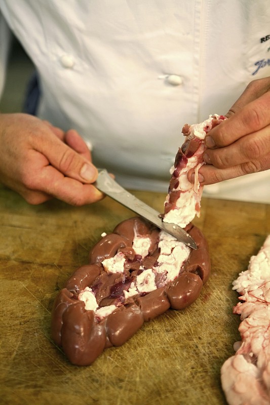 去哪个国家会被噶腰子