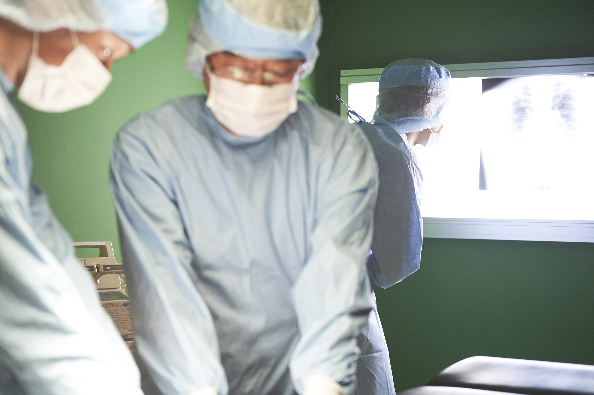 人类换头手术：可行性、挑战与伦理问题