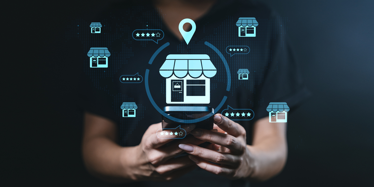 随着大数据、物联网、智能技术的发展我们的日常生活也逐渐智能化、网络化大部分纯靠人力的工作可以被网络取代也能为用户提供更舒适便捷的服务。如今我国物业服务产业随着房地产的不断崛起而快速发展。据统计我国物业管理企业的数量已经达到71万家物业管理人员超过600万人并且数字还在扩大。然而传统的物业管理方式常常导致管理成本高、效率低、物业公司与业主矛盾升级等结果。因此本系统基于传统社区基础、改进传统物业服务体