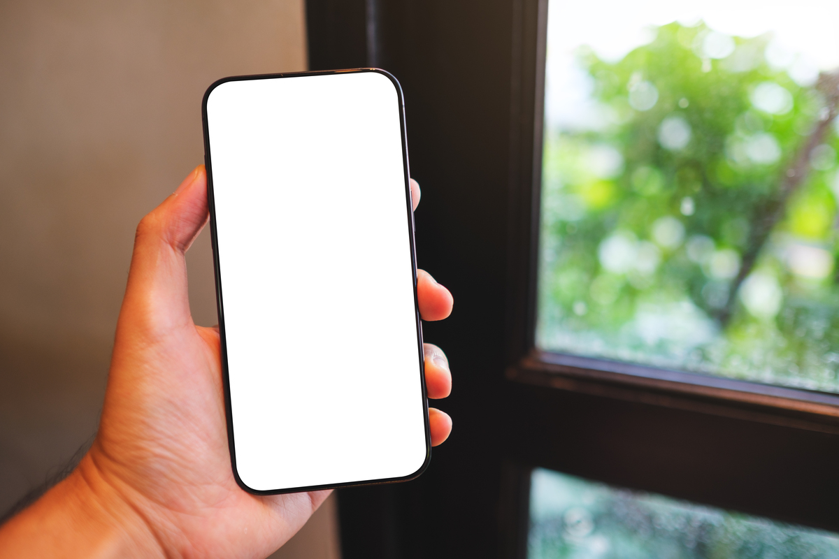 看苹果14promax的低频调光眼睛痛