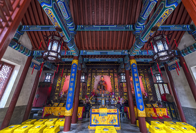 奶奶庙碧霞宫主殿整修募捐：您的爱心，功德无量