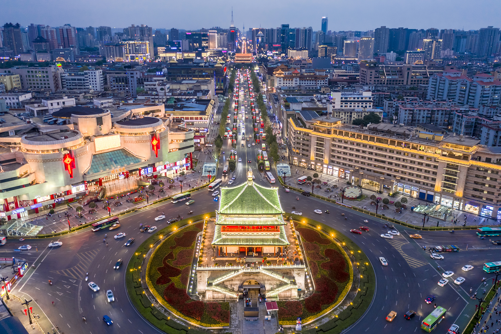 西安 钟楼 夜景航拍
