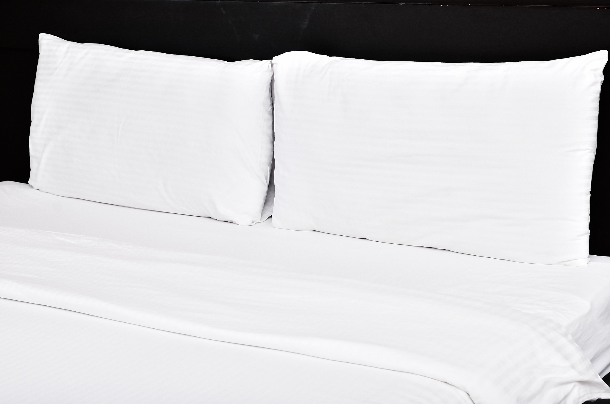 酒店床弄脏赔偿