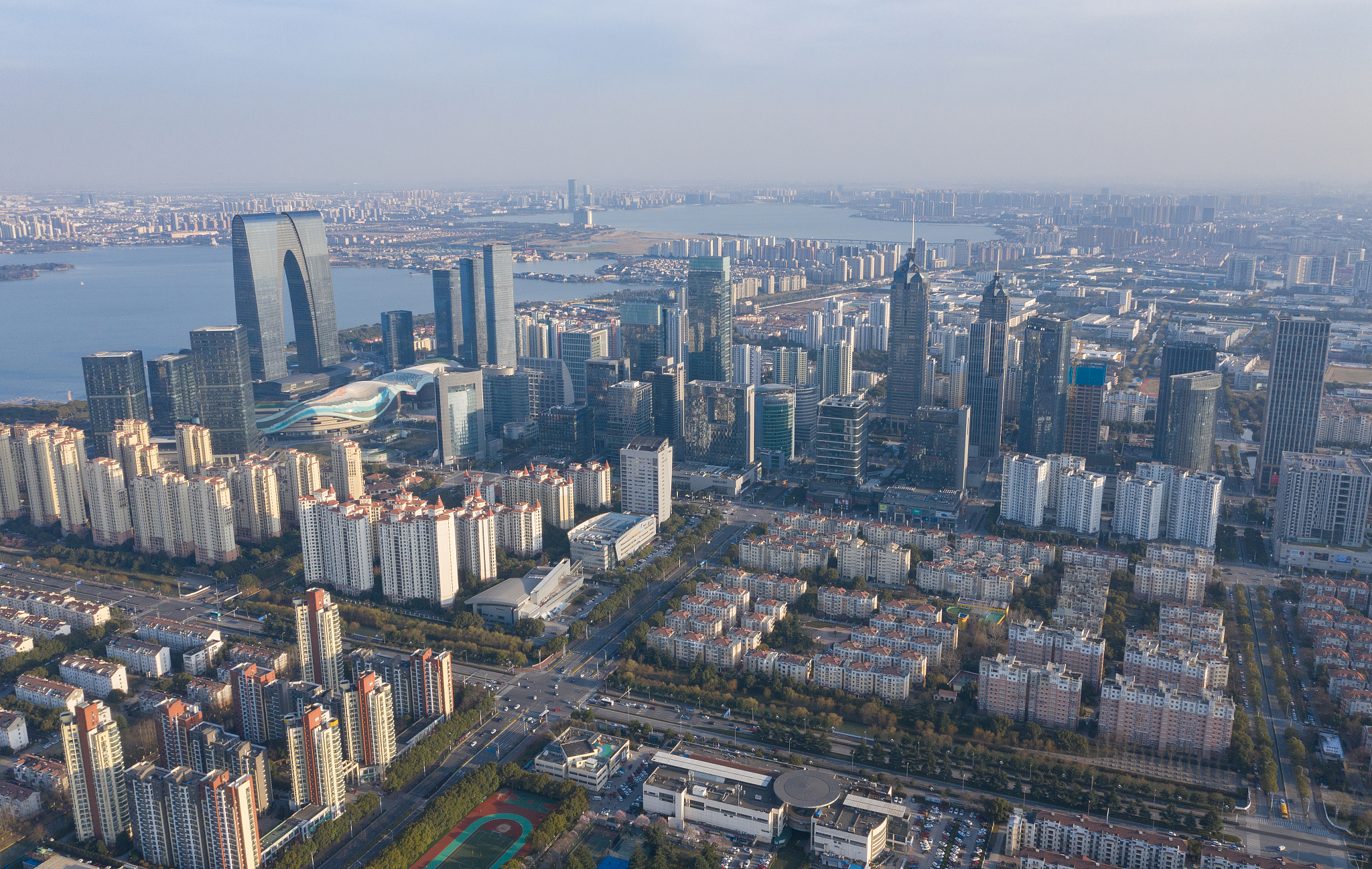 苏州和南京对比哪个更适合未来发展