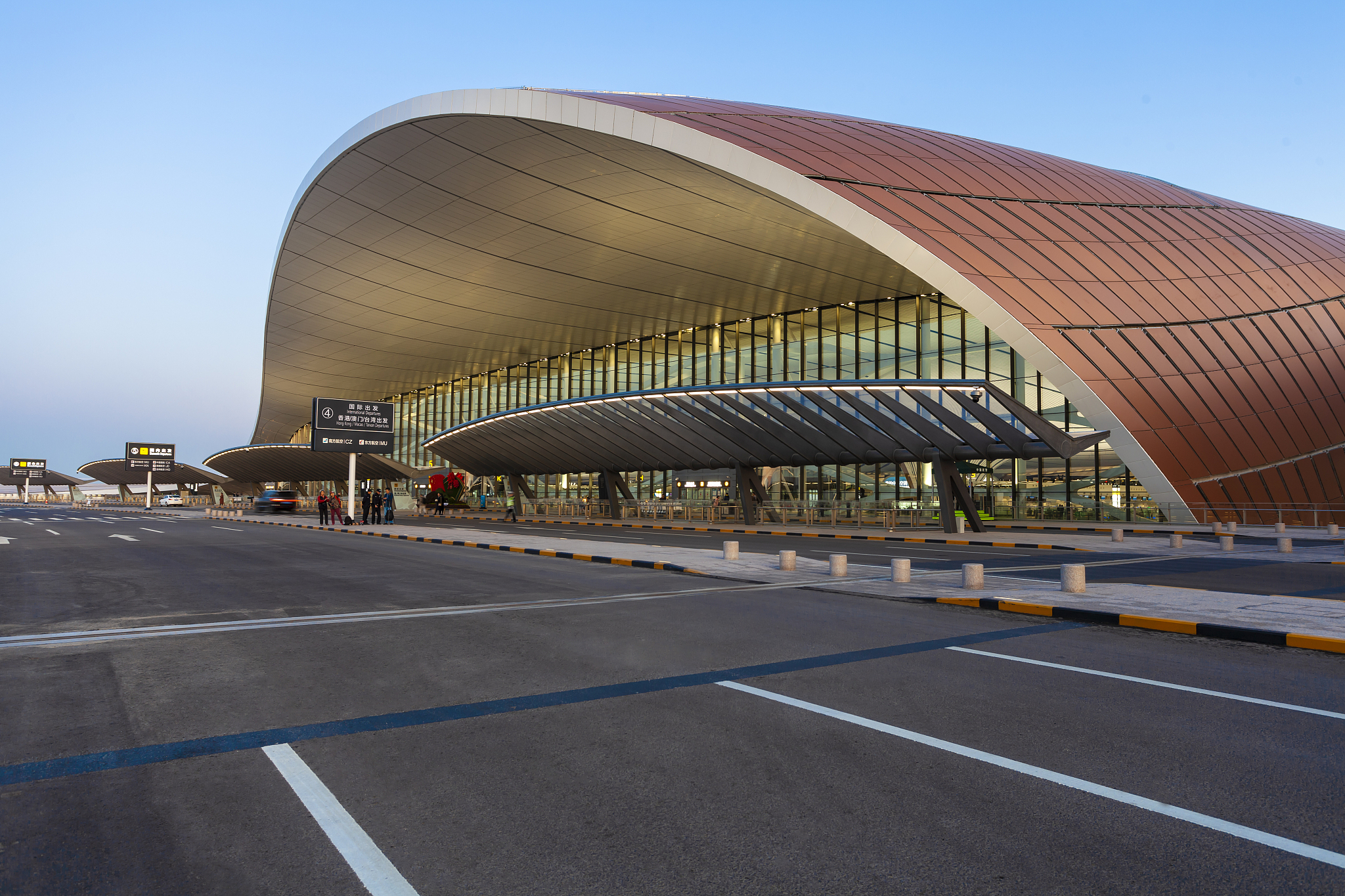 北京大兴国际机场价值多少亿美元