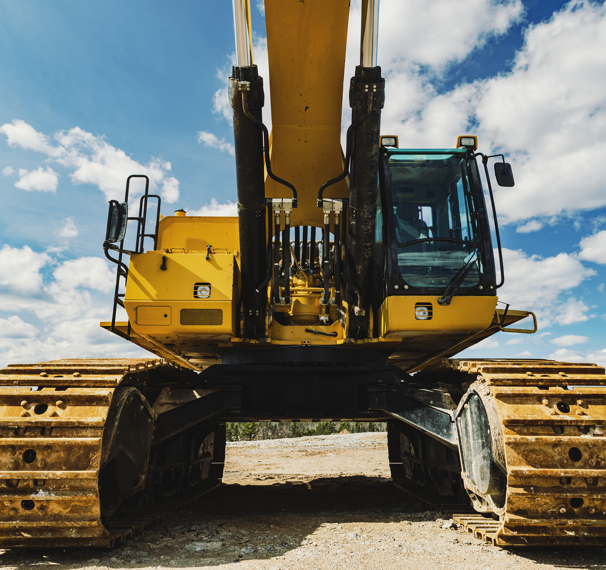 贵阳市交通学校工程机械运用与维修专业招生 - 培养未来工程机械人才