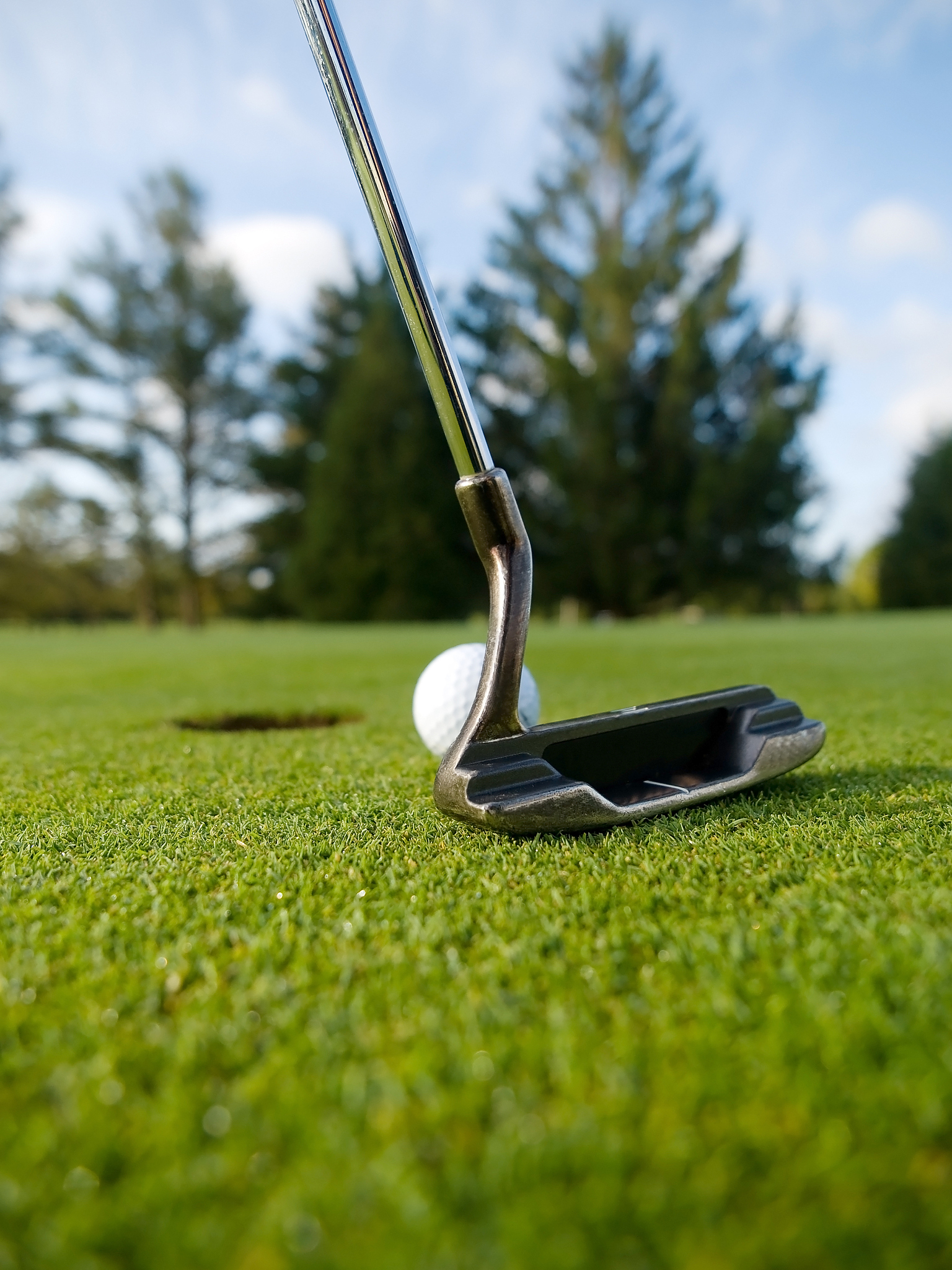 高尔夫18洞打完要多久？时长影响因素解析