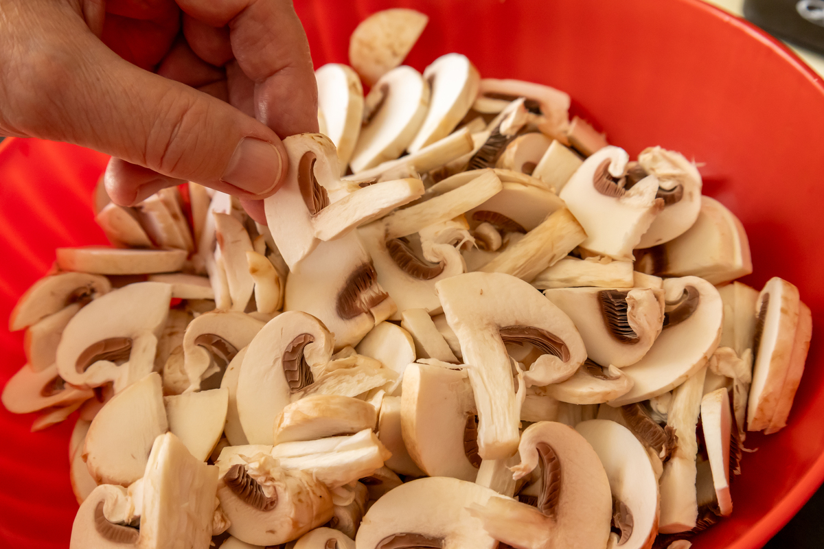 干鹿茸菇美味烹饪秘诀：香气、营养、技巧全方位解析