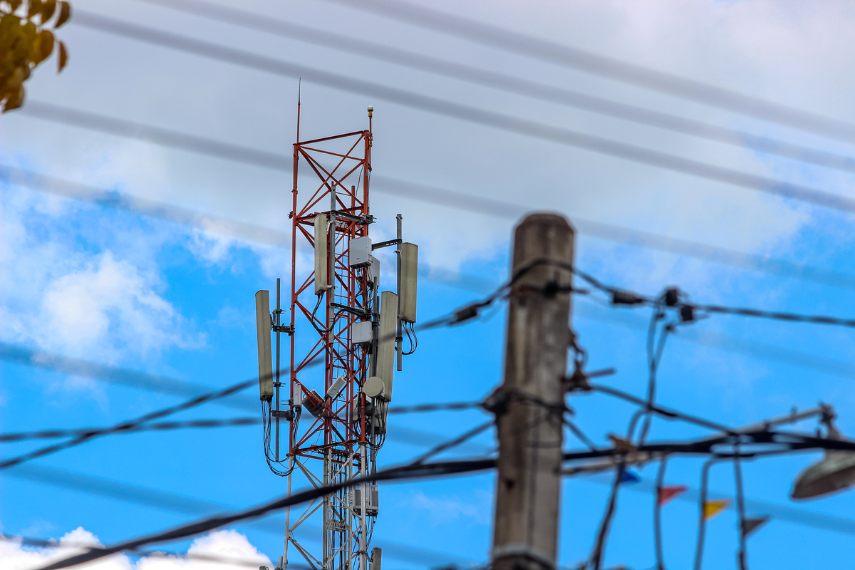 1邵建涛电力输电线路运行维护与故障排除研究J光源与照明202304165-1672王鑫张万芳电力输配电线路的运行维护与故障排除技术J自动化应用20236408132-1343李淑玲基于GBDT算法的变电器重过载精准预测研究J现代信息科技2023707144-1464吴烊郑向荣詹盛电力输配电线路的运行维护及故障排除J光源与照明202212180-1825索吉鑫韩宝卿杨生婧等电力输电线路运行维护中的故