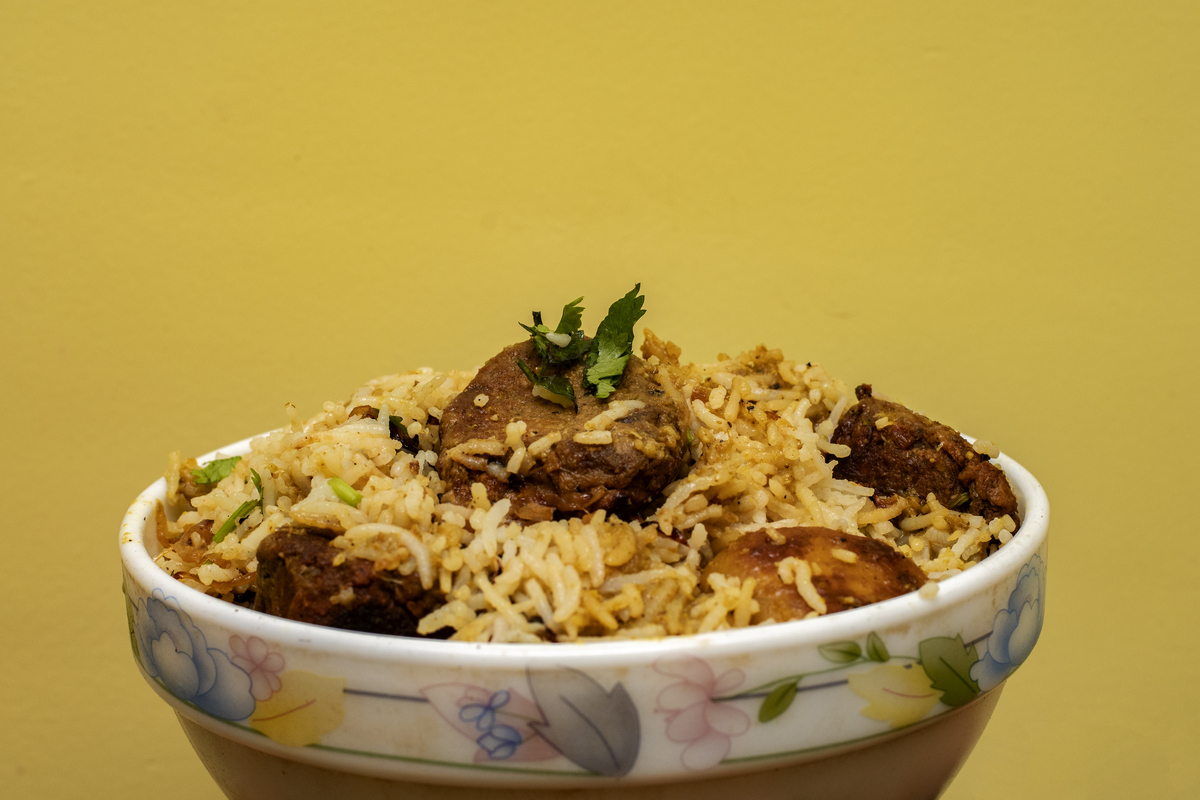风干牦牛焖饭 - 青海特色美食，营养美味