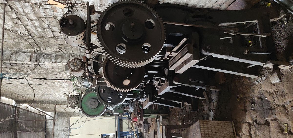 液压压力机的吨位