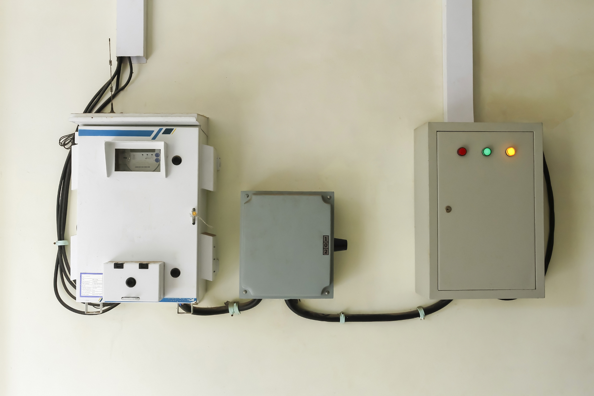 强绝缘性光伏组件接线盒市场需求的产品特性 强绝缘性光伏组件接线盒市场需求的产品特性