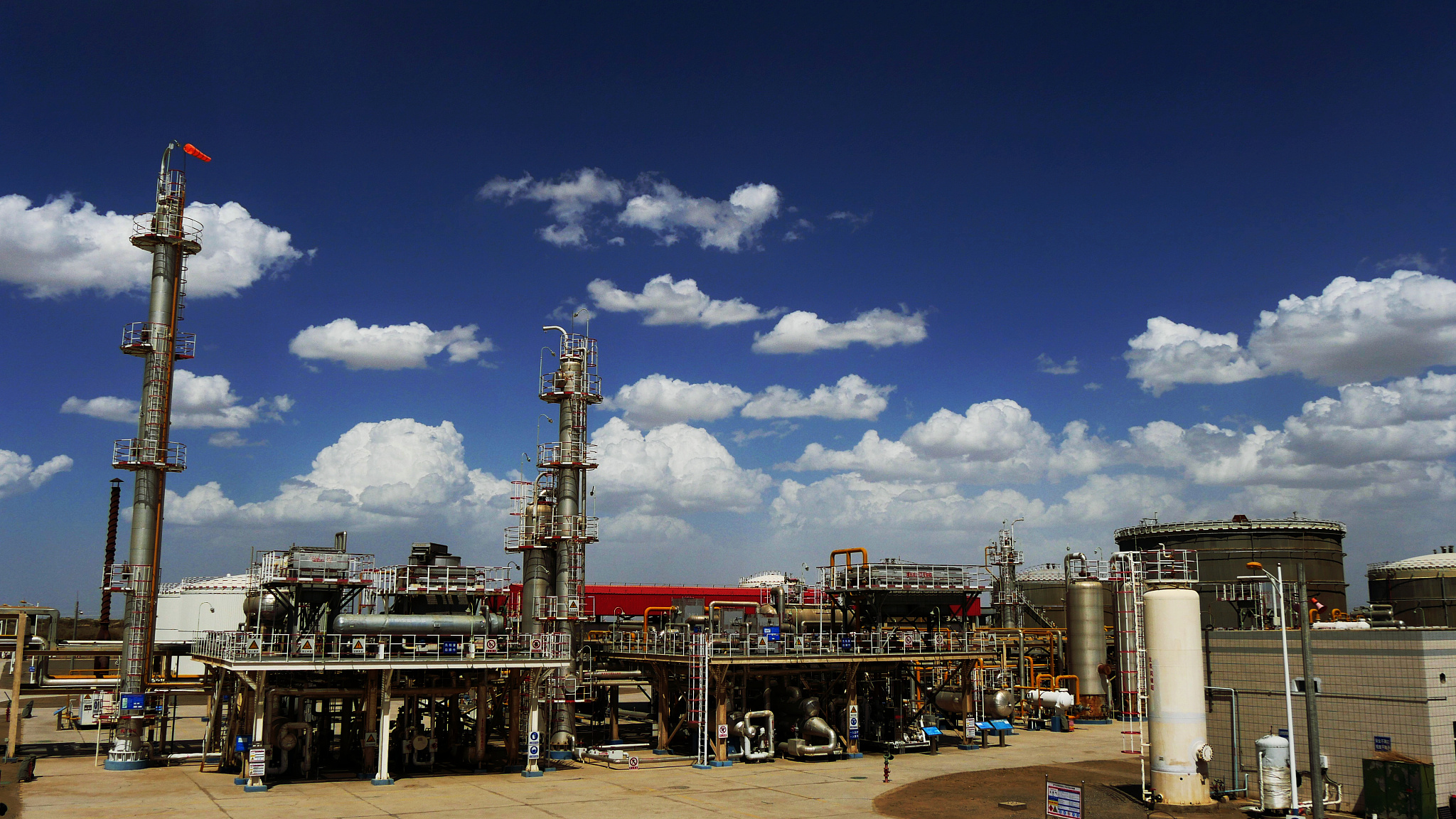 油田采油站建设的意义：国家能源保障与经济发展