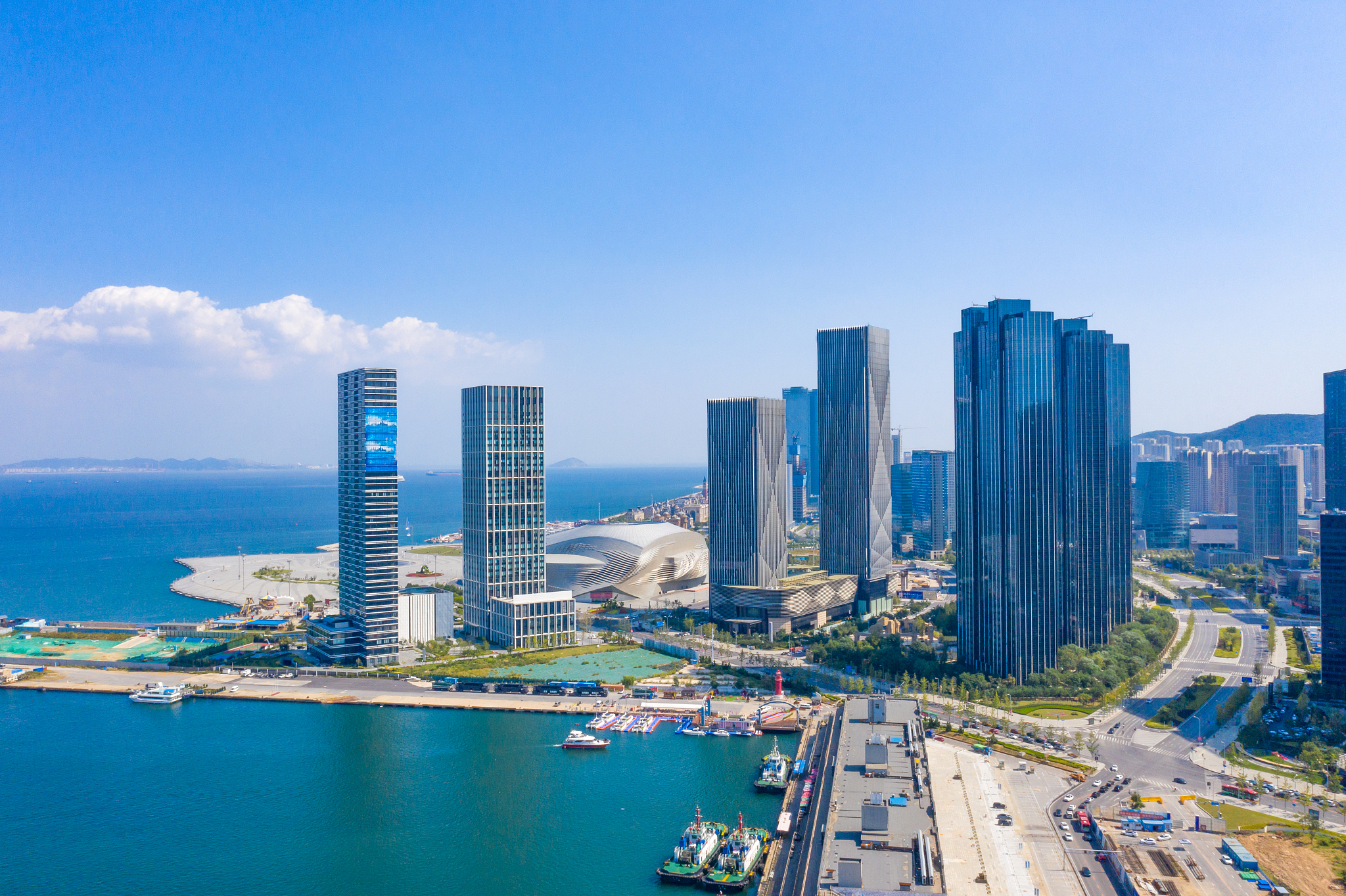 探索充满活力的海岸城市：文化、艺术和可持续生活