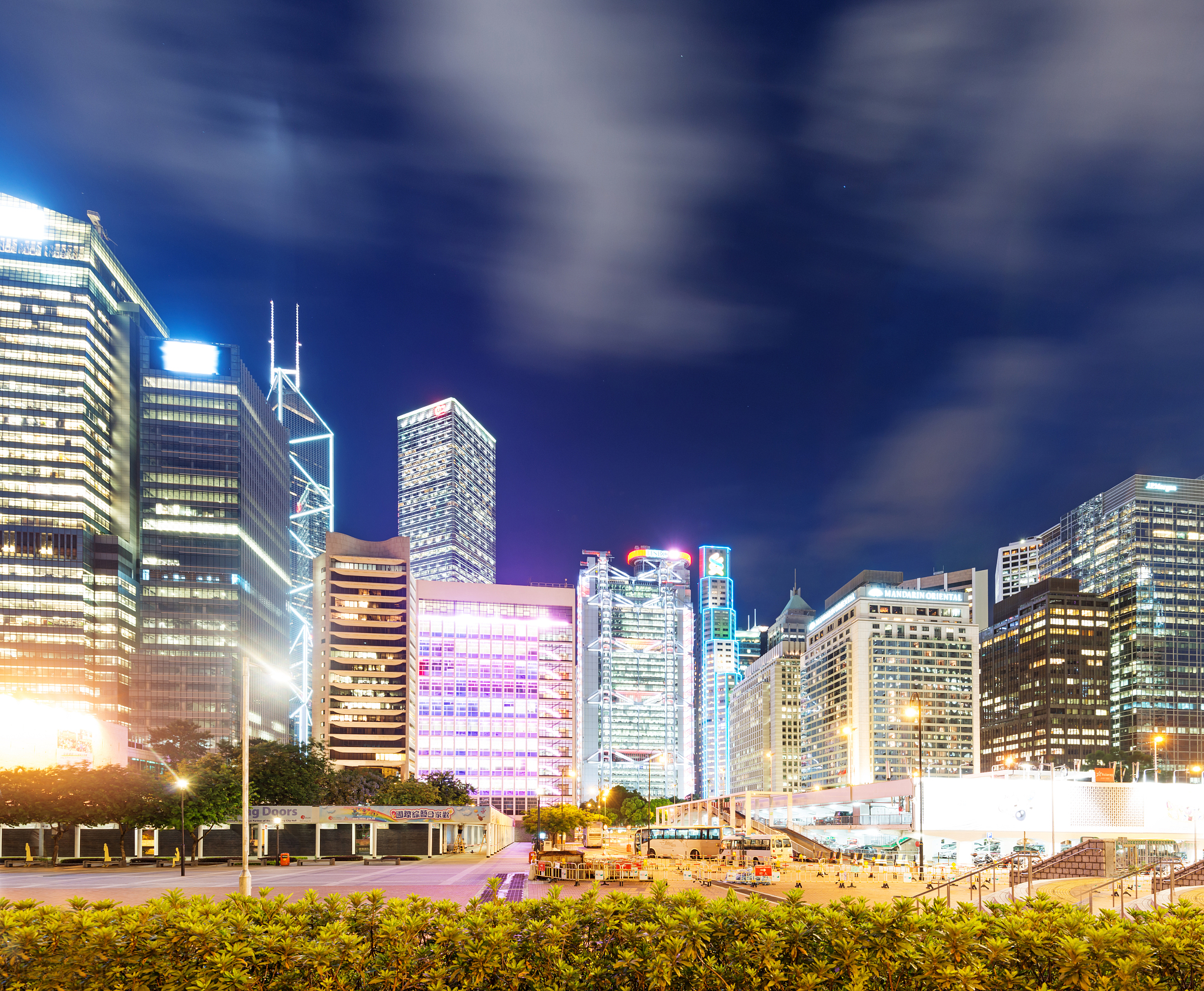 香港夜间城市建筑风光