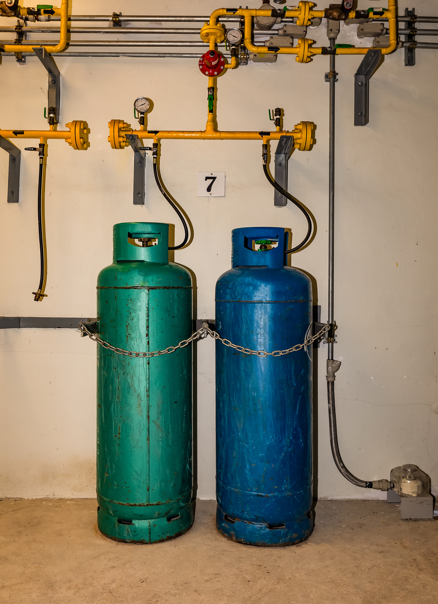 消防贮存装置内含150Bar钢瓶组件介绍下功能