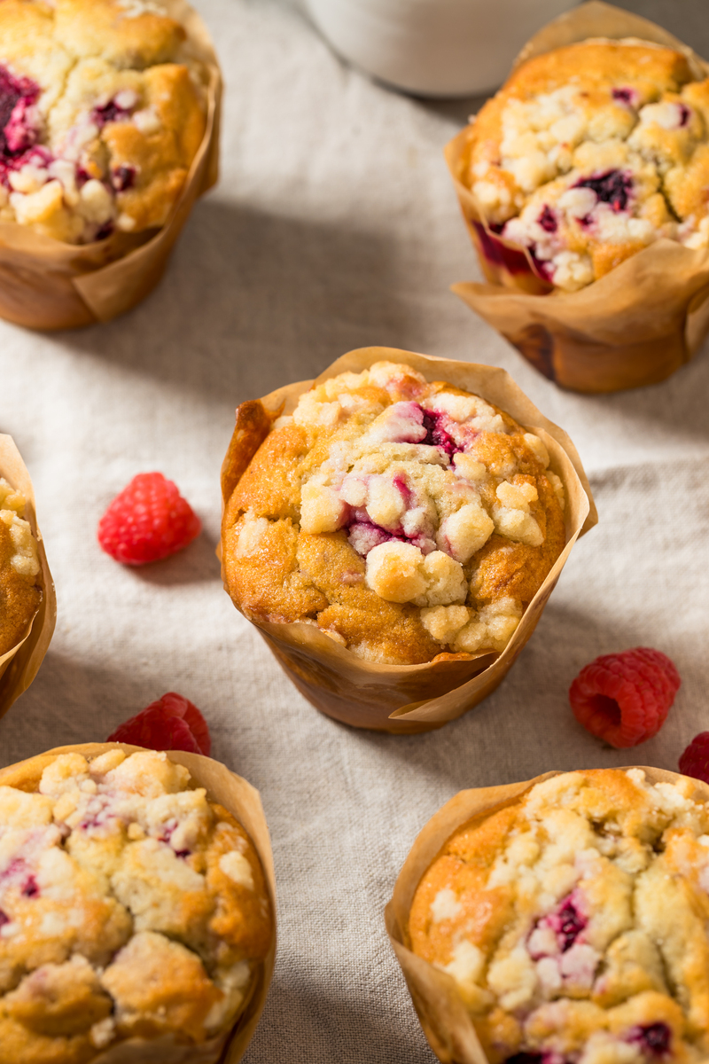 产品：原味贝果、玫瑰乳酪贝果、香芋咖啡乳酪贝果、巧克力贝果、伯爵苹果贝果、咖啡栗子贝果、全能贝果、乳酪贝果、京都三色贝果内容：一篇贝果系列的微信推文9款贝果每一款都需要商品描述。需要开头100字描述结尾100字总结要求：每一款商品描述字数控制在50字风格：语言跳脱文笔诙谐有趣