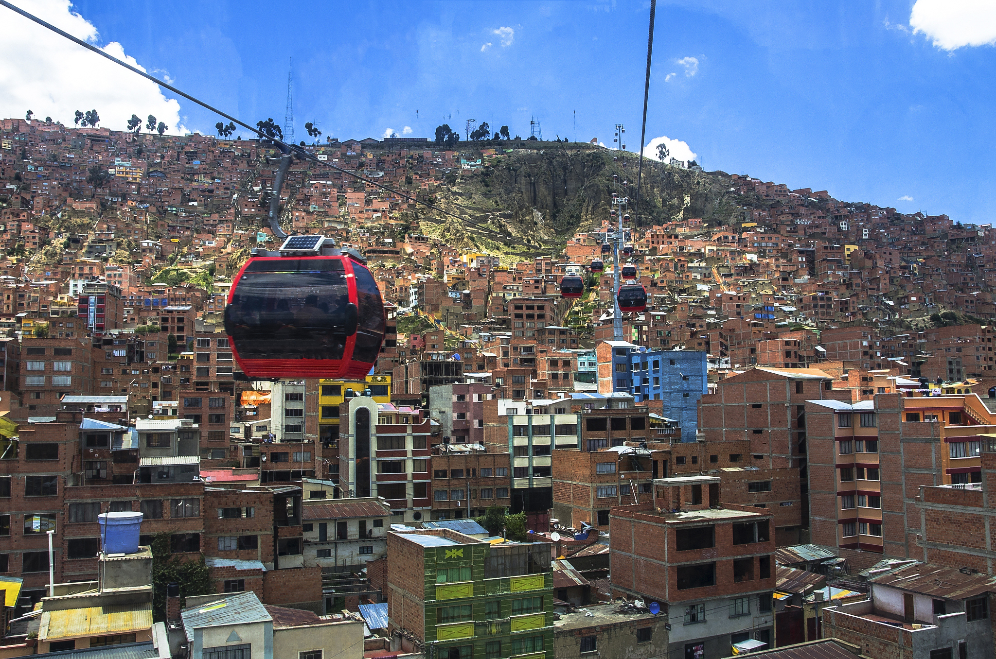 cable car in la paz city, bolivia