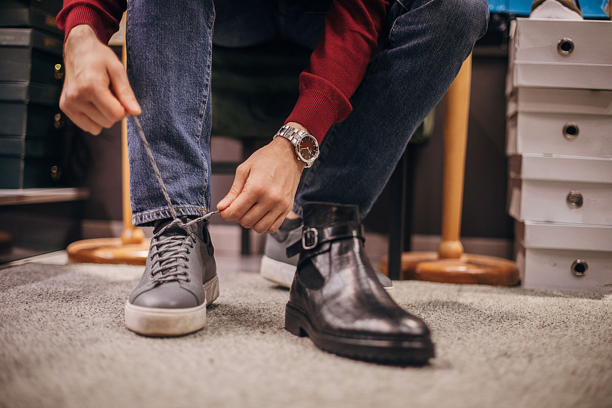 介绍一下复古英伦风休闲工装鞋