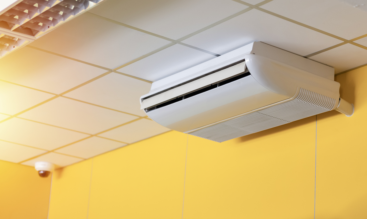 美的5匹天花机价帮我用200字详细描述