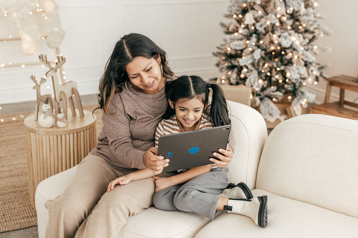 家庭教养方式对儿童自我意识发展的影响：研究综述