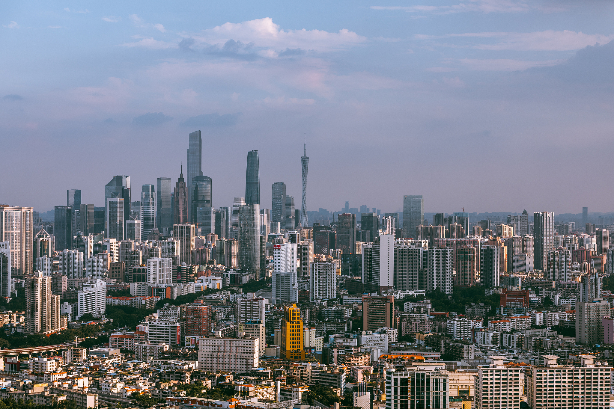 广州城市特征解析：从城乡规划、人口、文化经济多维度解读